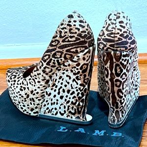 L.A.M.B 'DOROTHEE' WEDGES